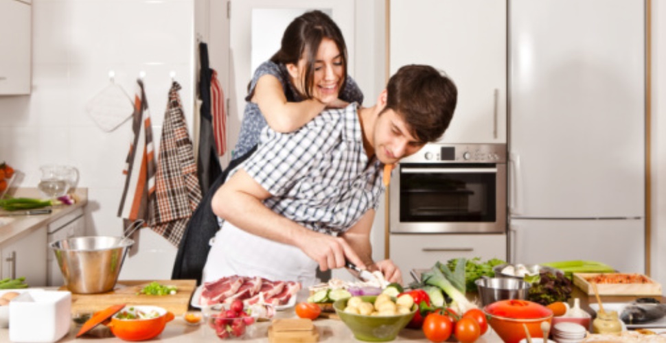 How To Become A Nutritionist - Steps & Career Opportunities