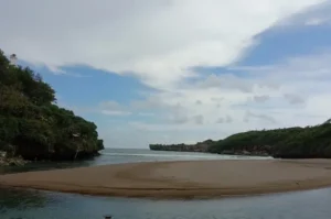 Baron Beach, the Best Spot for a Family Vacation in Gunung Kidul